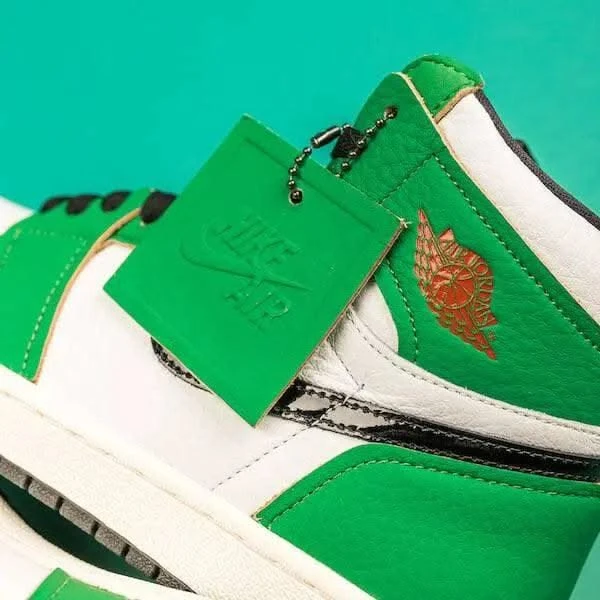 Air Jordan 1 High Lucky Green 9 Air Jordan 1 High Lucky Green – Image 7
