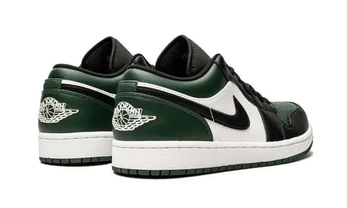 Air Jordan 1 Low Green Toe 5 Air Jordan 1 Low Green Toe – Image 3