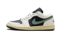 Air Jordan 1 Low Jade Smoke