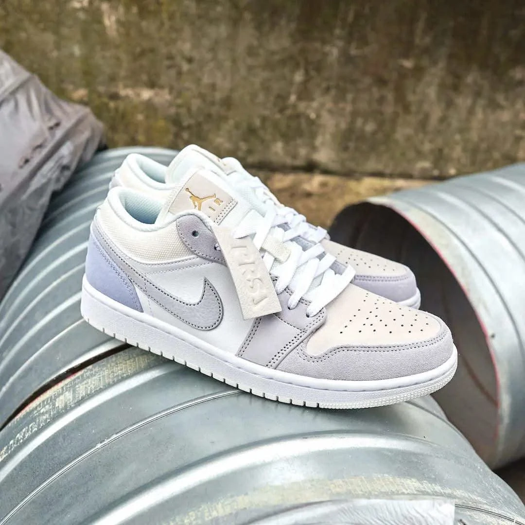 Air Jordan 1 Low Sky Grey Paris 6 Air Jordan 1 Low Sky Grey Paris – Image 4