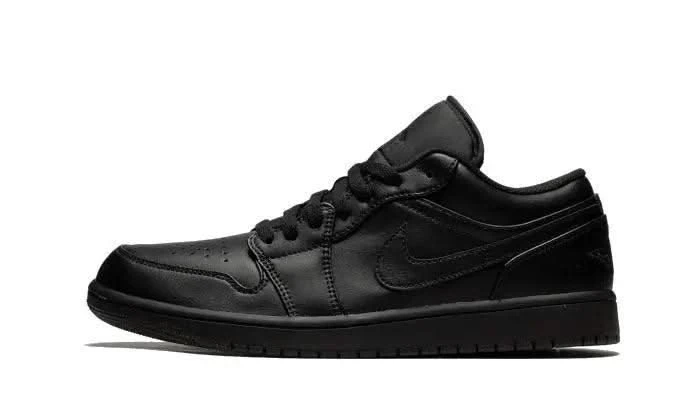 Air Jordan 1 Low Triple Black (2022) 3 Air Jordan 1 Low Triple Black (2022)