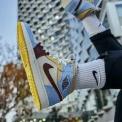 Air Jordan 1 Mid Fearless Maison Château Rouge 14 Air Jordan 1 Mid Fearless Maison Château Rouge -MNR BOUTIQUE air jordan 1 mid fearless maison chateau rouge 235915