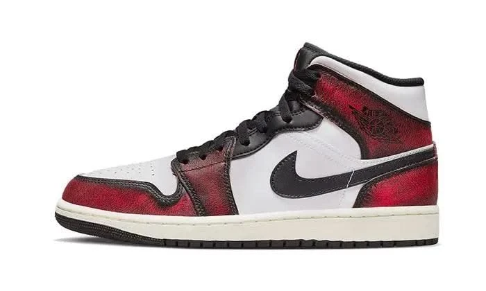 Air Jordan 1 Mid SE Wear-Away Chicago 3 Air Jordan 1 Mid SE Wear-Away Chicago