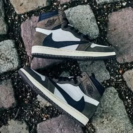 Air Jordan 1 Retro High Travis Scott "Cactus Jack" 9 Air Jordan 1 Retro High Travis Scott "Cactus Jack" – Image 7