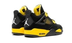 Air Jordan 4 Retro Thunder (2023) -MNR BOUTIQUE air jordan 4 retro thunder 2023 377966