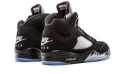 Air Jordan 5 Retro Black Metallic 7 Air Jordan 5 Retro Black Metallic -MNR BOUTIQUE air jordan 5 retro black metallic 374334