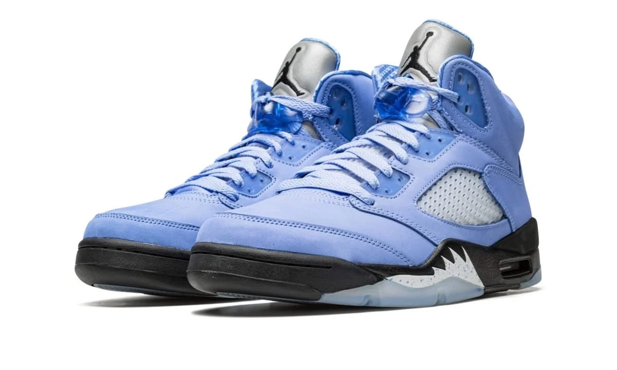 Air Jordan 5 UNC 4 Air Jordan 5 UNC – Image 2