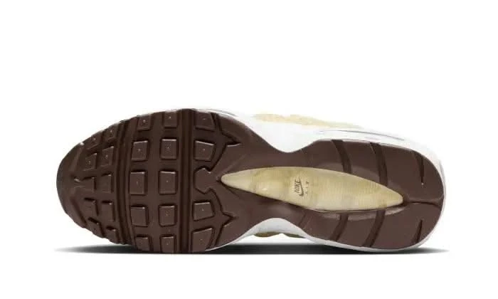 Nike Air Max 95 Alabaster 5 Nike Air Max 95 Alabaster – Image 3