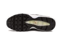 Nike Air Max 95 SE Social FC -MNR BOUTIQUE air max 95 se social fc 602537