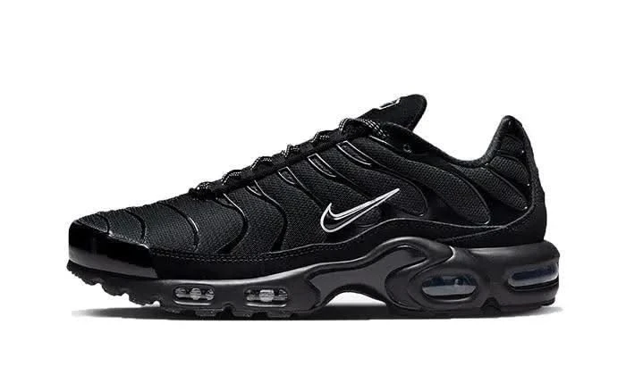Nike Air Max Plus Black Blue Red 3 Nike Air Max Plus Black Blue Red