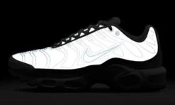 Nike Air Max Plus Reflective Platinum -MNR BOUTIQUE air max plus reflective platinum 354519