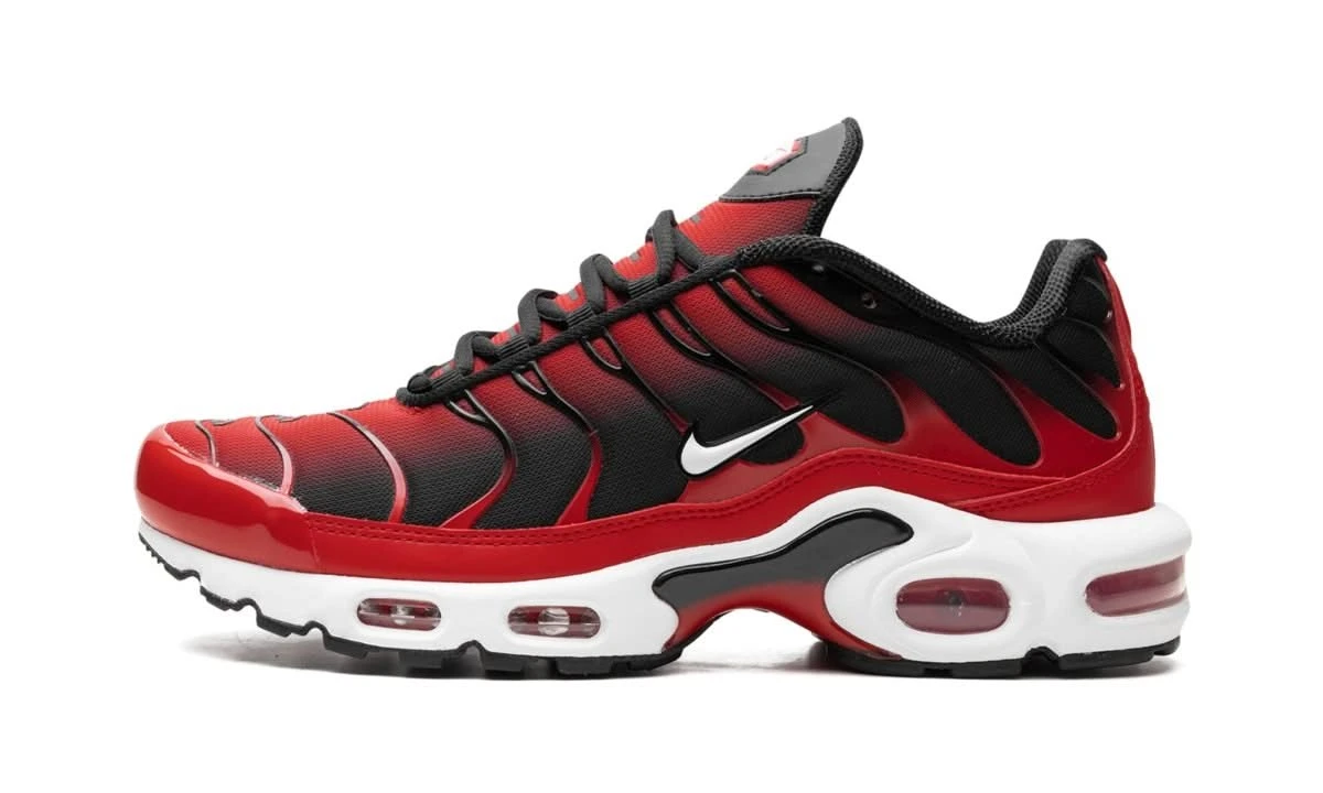 Nike Air Max Plus University Red White Black 3 Nike Air Max Plus University Red White Black