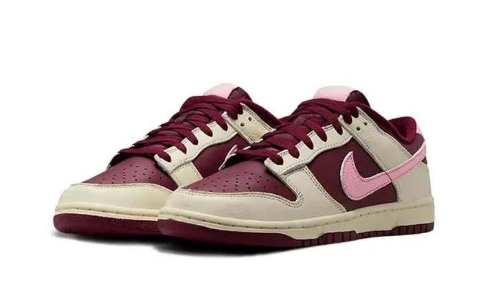 Nike Dunk Low Retro PRM Valentine's Day (2023) 4 Nike Dunk Low Retro PRM Valentine's Day (2023) – Image 2
