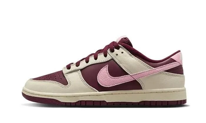 Nike Dunk Low Retro PRM Valentine's Day (2023) 3 Nike Dunk Low Retro PRM Valentine's Day (2023)