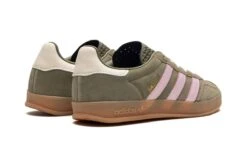 ADIDAS Gazelle Indoor Focus Olive 7 ADIDAS Gazelle Indoor Focus Olive -MNR BOUTIQUE gazelle indoor focus olive 370239