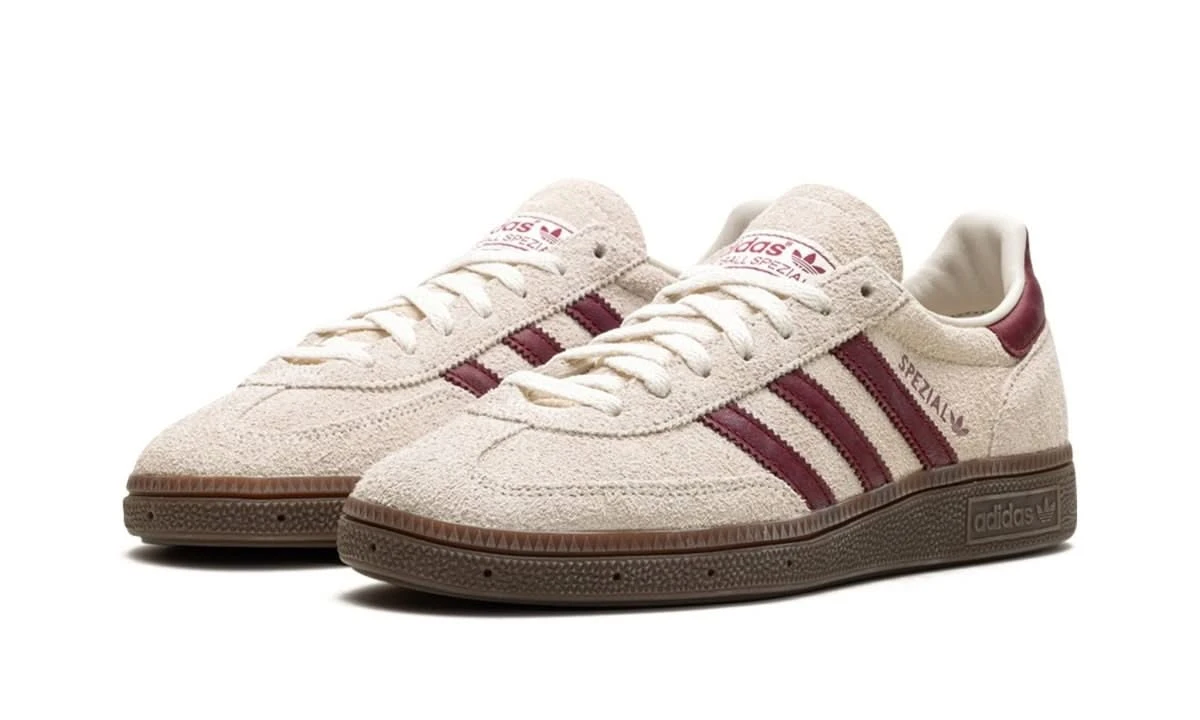 ADIDAS Handball Spezial Off White Collegiate Burgundy 4 ADIDAS Handball Spezial Off White Collegiate Burgundy – Image 2