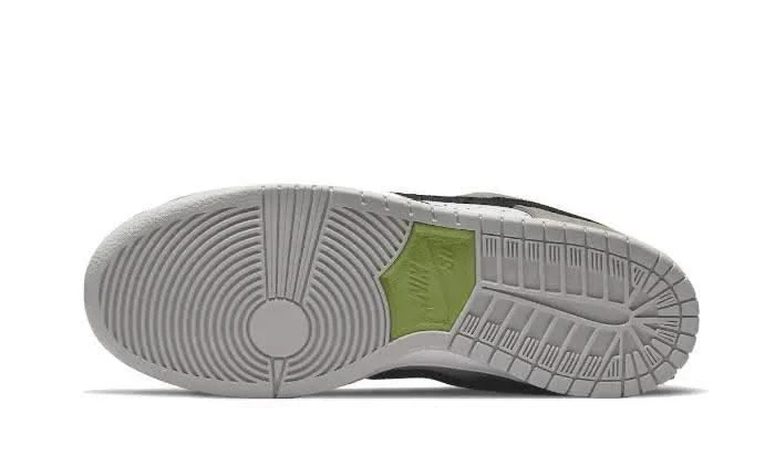 Nike SB Dunk Low Chlorophyll 5 Nike SB Dunk Low Chlorophyll – Image 3