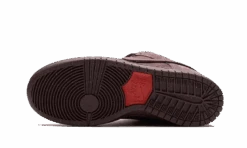 Nike SB Dunk Low City Of Love Burgundy Crush 9 Nike SB Dunk Low City Of Love Burgundy Crush -MNR BOUTIQUE sb dunk low city of love burgundy crush 633154