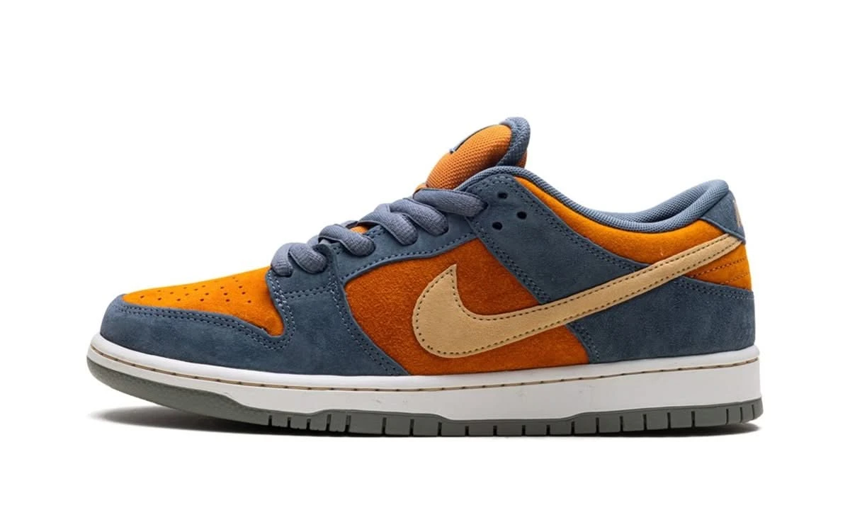 Nike SB Dunk Low Light Carbon Monarch 3 Nike SB Dunk Low Light Carbon Monarch