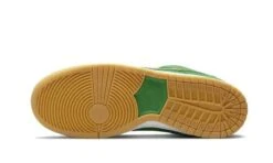 Nike SB Dunk Low Pro St. Patrick's Day (2022) -MNR BOUTIQUE sb dunk low pro st patricks day 2022 931438