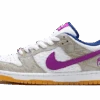 Nike SB Dunk Low Rayssa Leal 2 Nike SB Dunk Low Rayssa Leal -MNR BOUTIQUE sb dunk low rayssa leal 832595