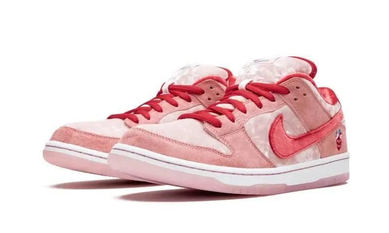 Nike SB Dunk Low StrangeLove 4 Nike SB Dunk Low StrangeLove – Image 2