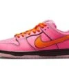 Nike SB Dunk Low The Powerpuff Girls Blossom 1 Nike SB Dunk Low The Powerpuff Girls Blossom -MNR BOUTIQUE sb dunk low the powerpuff girls blossom 276058