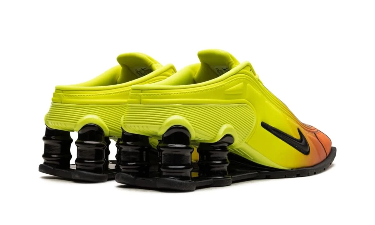 Nike Shox MR4 Martine Rose Safety Orange 5 Nike Shox MR4 Martine Rose Safety Orange – Image 3