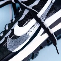 Nike Vaporwaffle Sacai Black White -MNR BOUTIQUE vaporwaffle sacai black white 304139