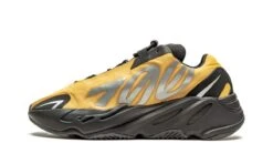 ADIDAS Yeezy 700 MNVN Honey Flux