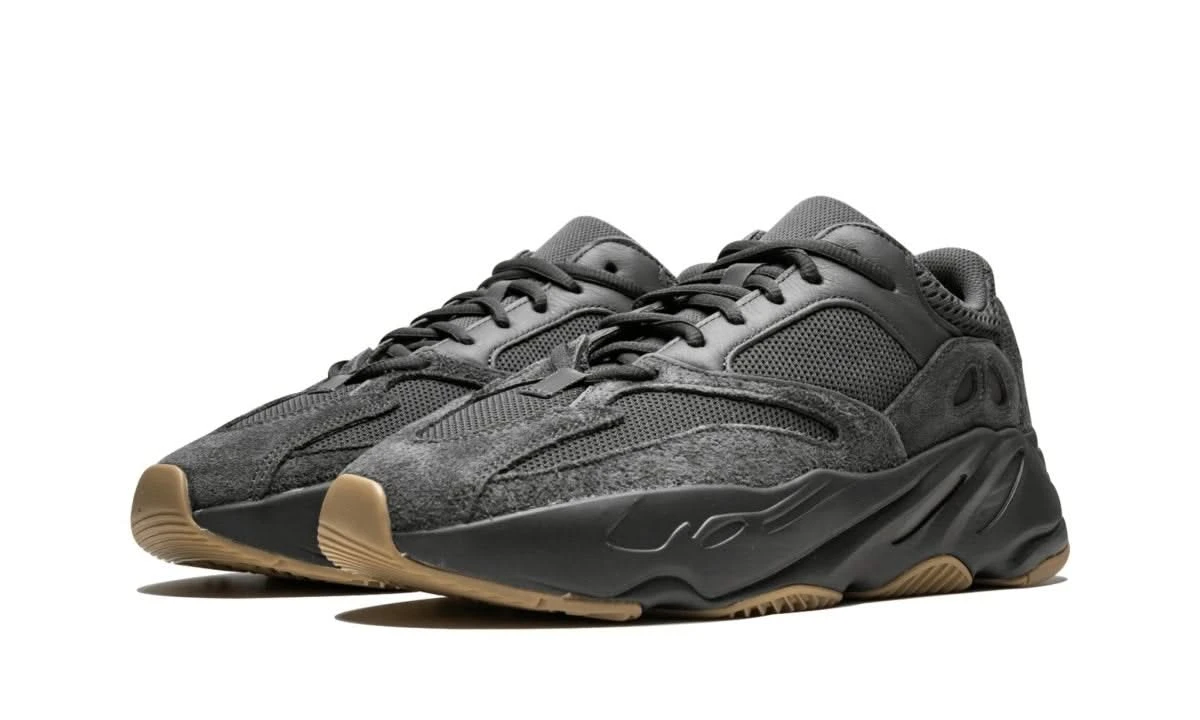 ADIDAS Yeezy 700 Utility Black 4 ADIDAS Yeezy 700 Utility Black – Image 2