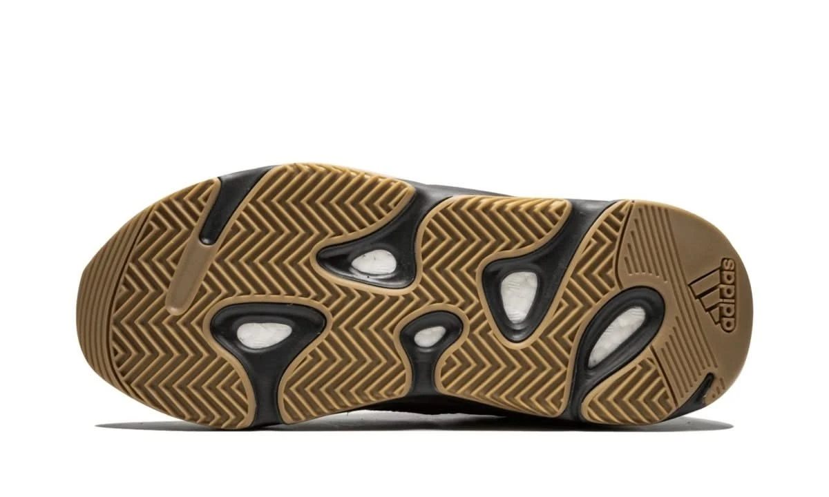 ADIDAS Yeezy 700 Utility Black 6 ADIDAS Yeezy 700 Utility Black – Image 4