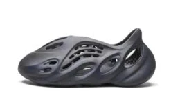 ADIDAS Yeezy Foam RNNR Mineral Blue