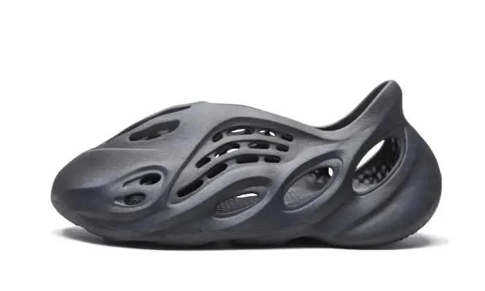 ADIDAS Yeezy Foam RNNR Mineral Blue 3 ADIDAS Yeezy Foam RNNR Mineral Blue