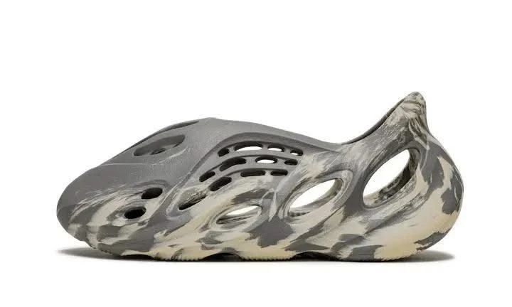 ADIDAS Yeezy Foam RNNR MXT Moon Gray 3 ADIDAS Yeezy Foam RNNR MXT Moon Gray