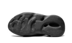 ADIDAS Yeezy Foam RNNR Onyx 9 ADIDAS Yeezy Foam RNNR Onyx -MNR BOUTIQUE yeezy foam rnnr onyx 468475
