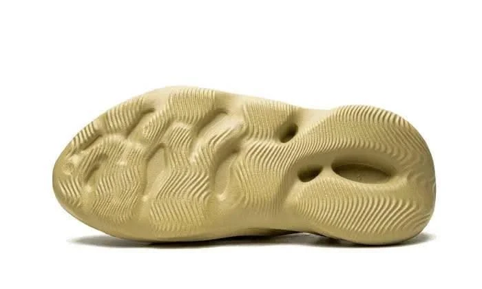 ADIDAS Yeezy Foam RNNR Sulfur 6 ADIDAS Yeezy Foam RNNR Sulfur – Image 4
