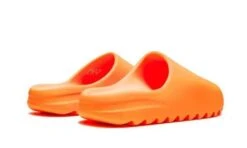 ADIDAS Yeezy Slide Enflame Orange -MNR BOUTIQUE yeezy slide enflame orange 414244